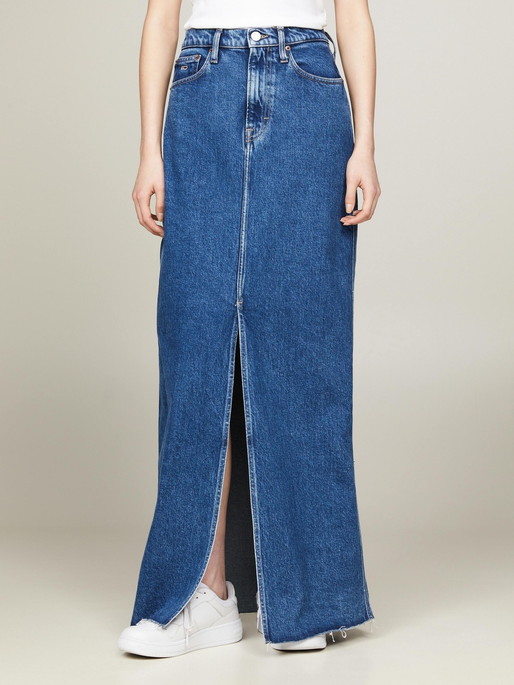 Tommy Hilfiger Blue Denim Jeans with Leather Logo Patch